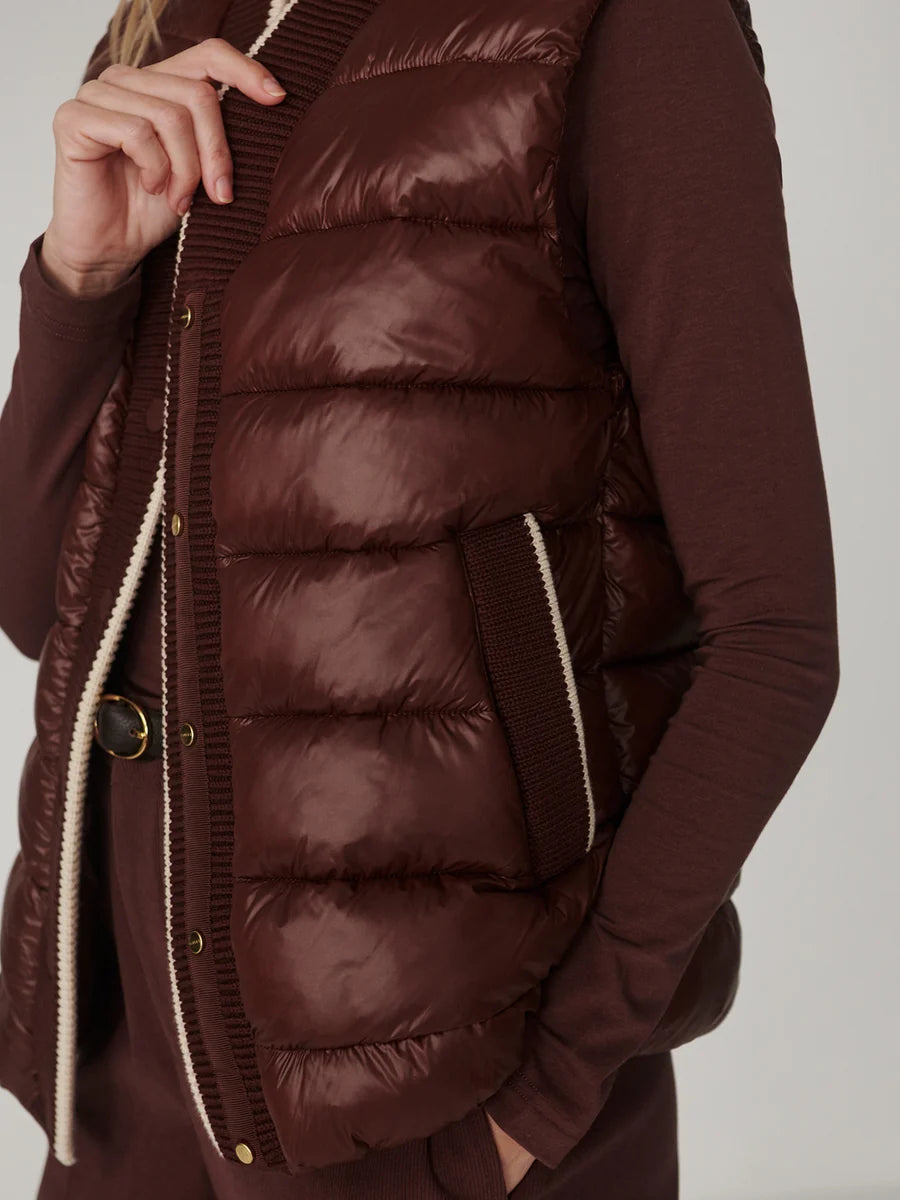 Cowlyn Short Boxy Gilet- Brown Stone