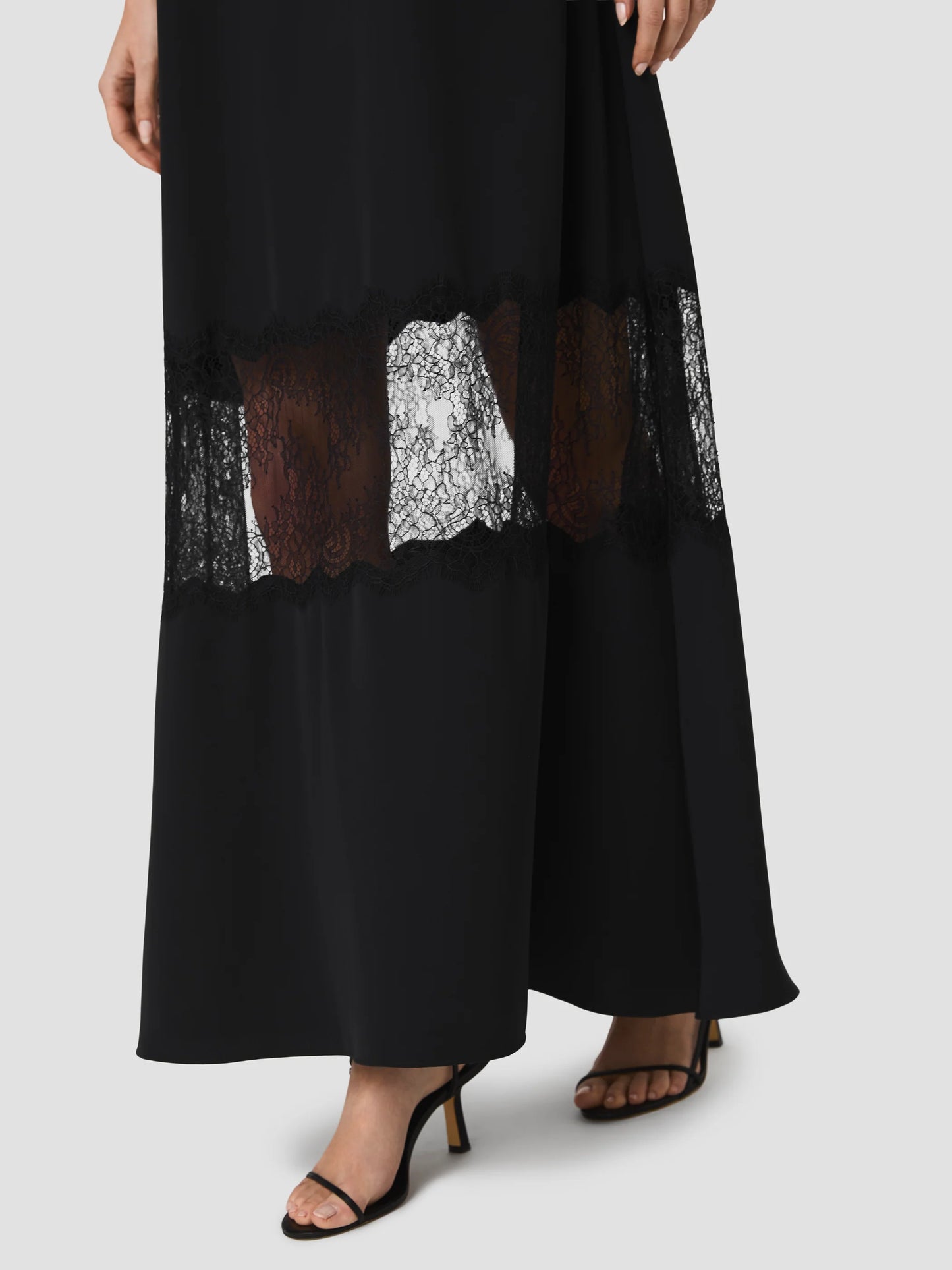 Quinn Crepe Lace Maxi Dress- Black