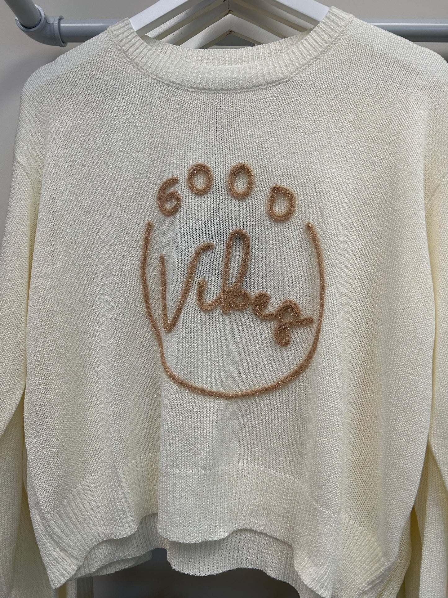 "Good Vibes" Pullover