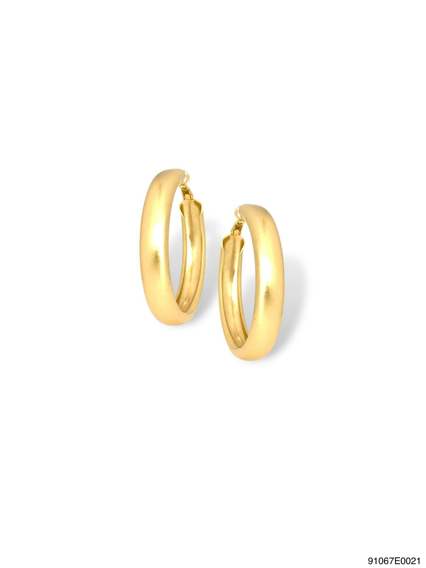 Cecilia Bold Hoop- Matte Gold