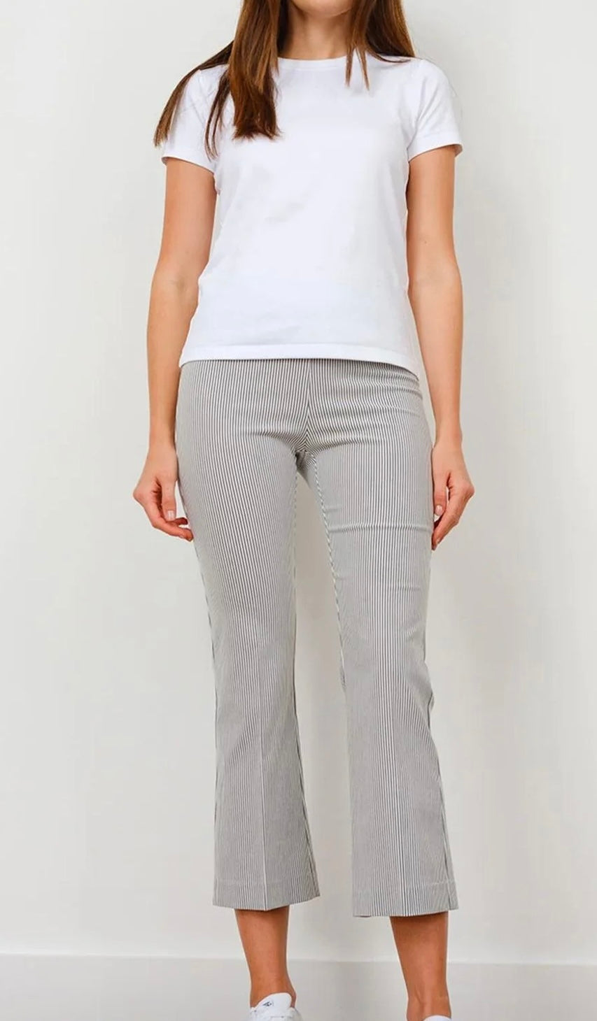 Leo Cropped Flare- Grey Seersucker