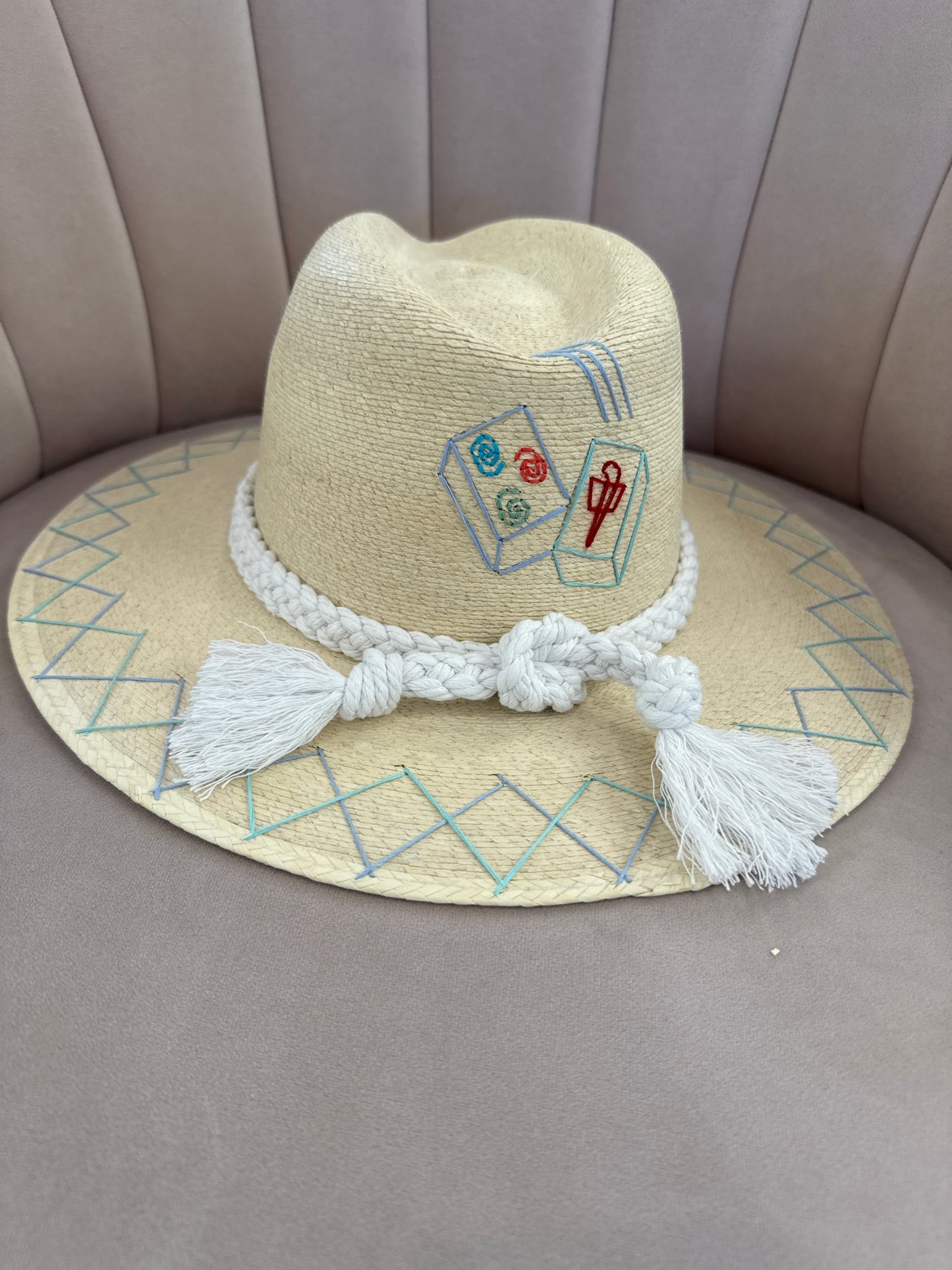 Mahjong Threaded Hat
