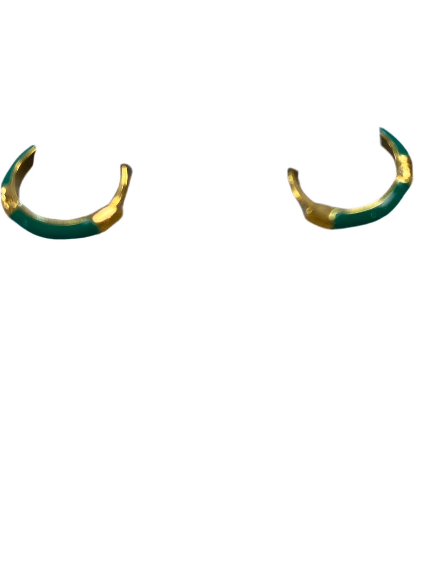 Zoe Enamel Huggie- Kelly Green