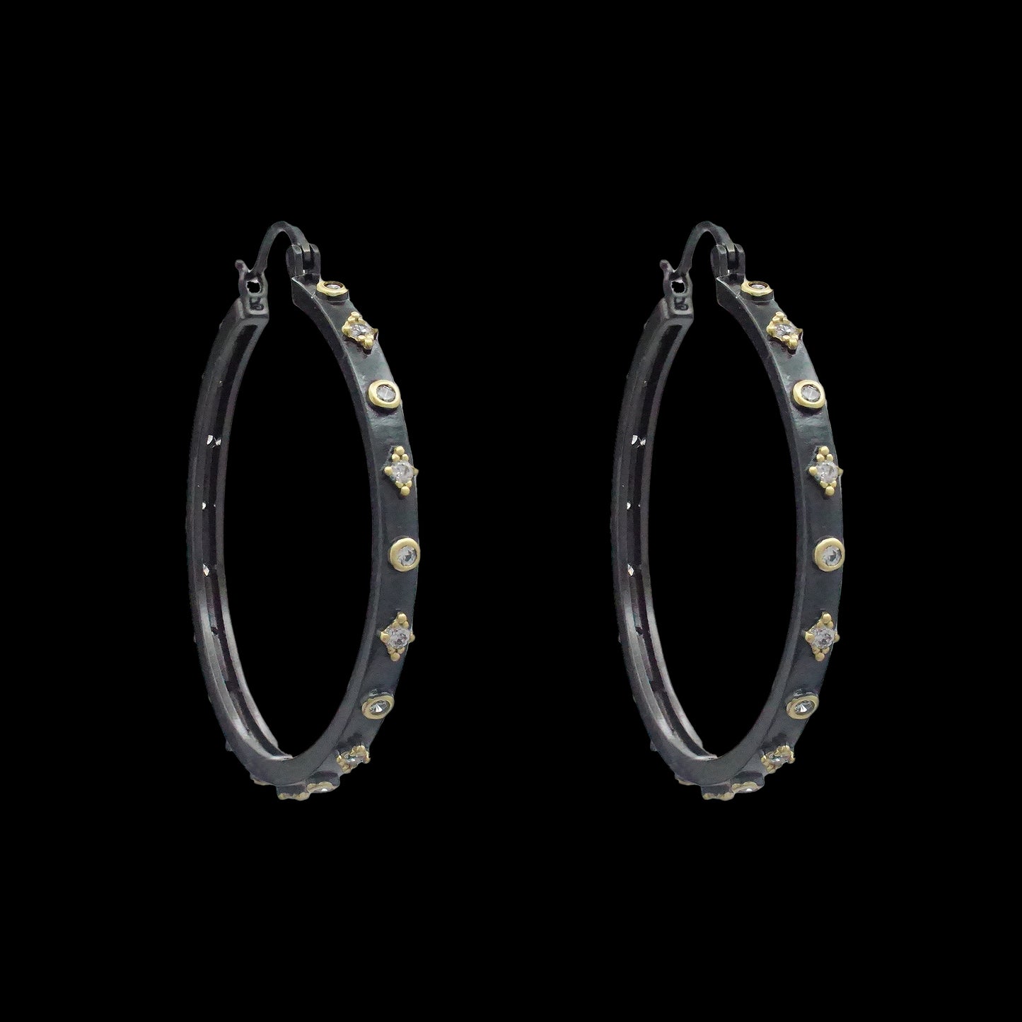 Circle and Star CZ Hoop- Gunmetal