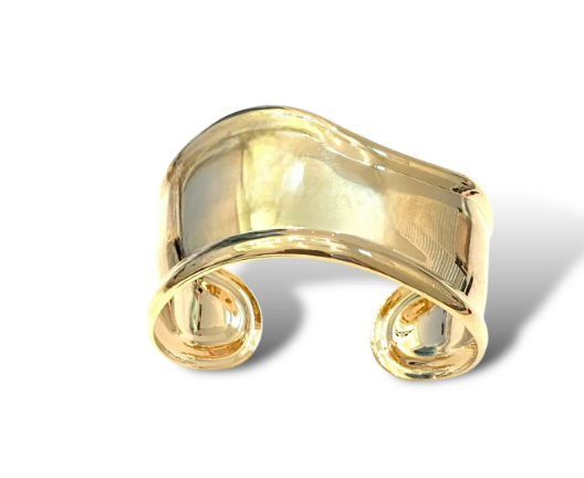 Madison Wavy cuff bracelet