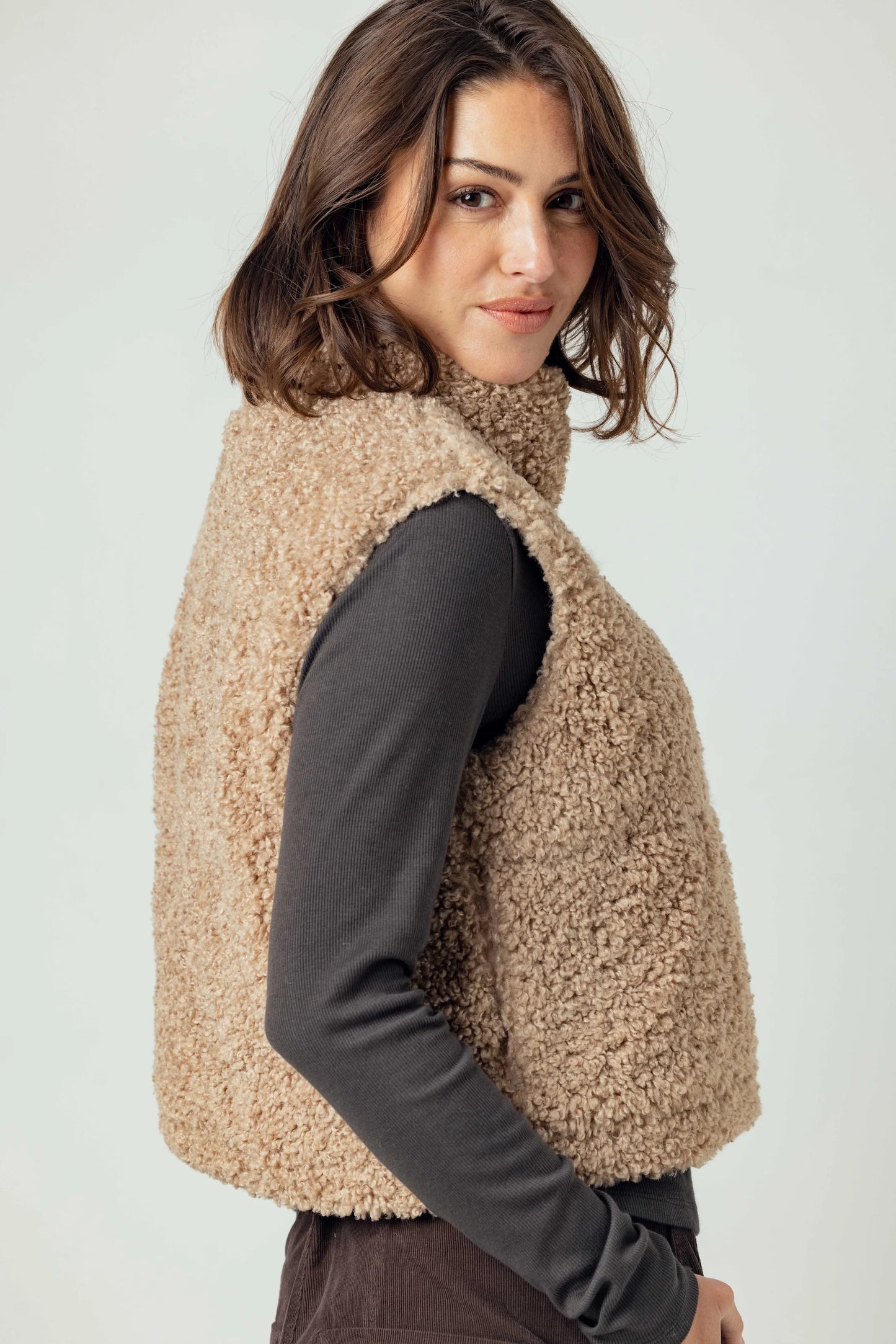 Sherpa Cecily Vest- Latte