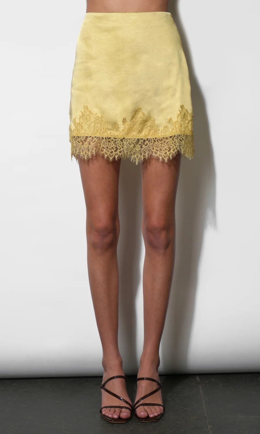 Sutton lace Hem Mini Skirt- Lemon
