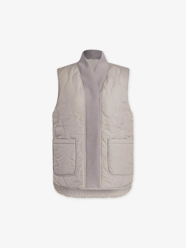 Covey Reversible Quilted Vest- Sandshell