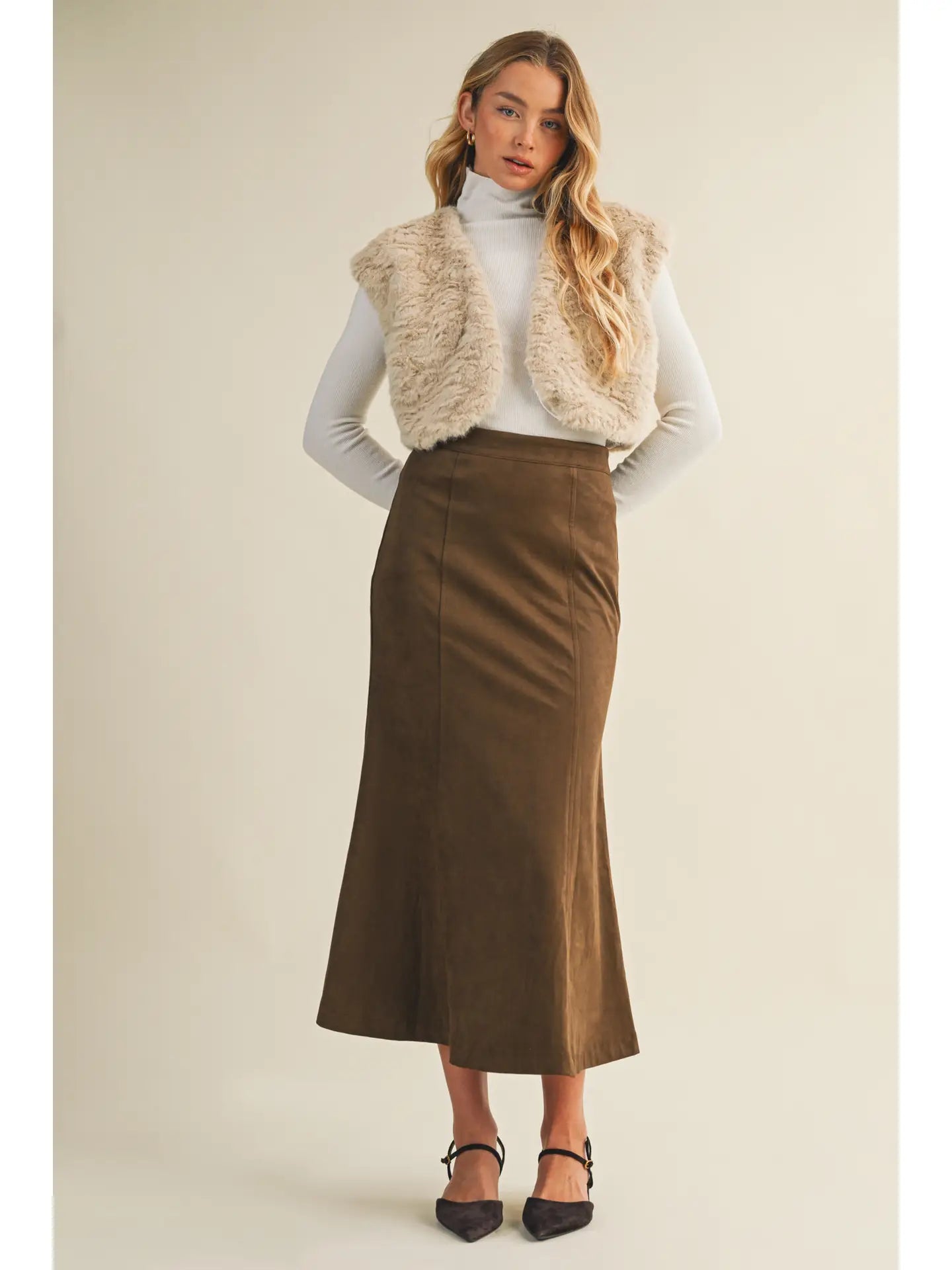 Fluted Gore Hem Skirt- Dark Oak