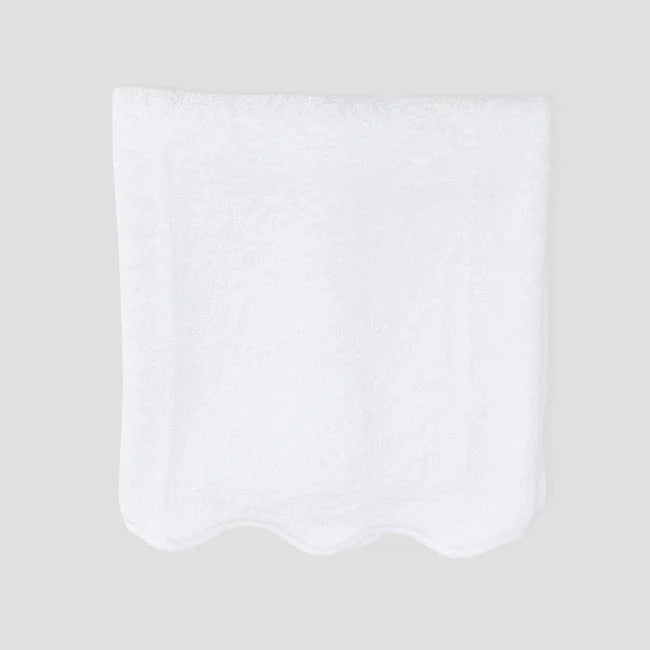 Scallop Bath Towel- White/White